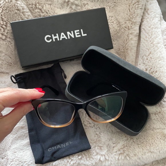 Chanel opticals brand new never worn. - Picture 2 of 6